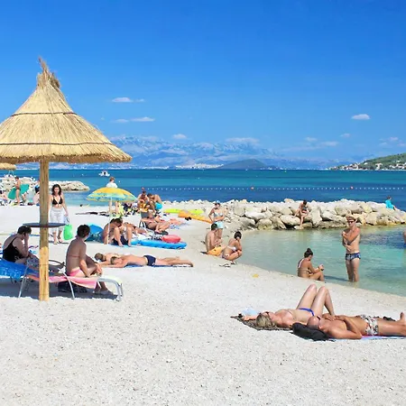 Family Friendly House With A Parking Space - 19247 Dom wakacyjny Trogir